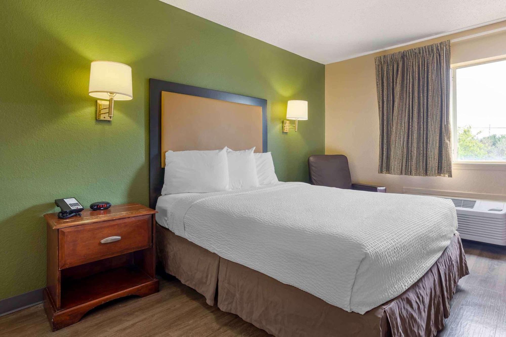 Extended Stay America Select Suites - Houston - Sugar Land Bagian luar foto